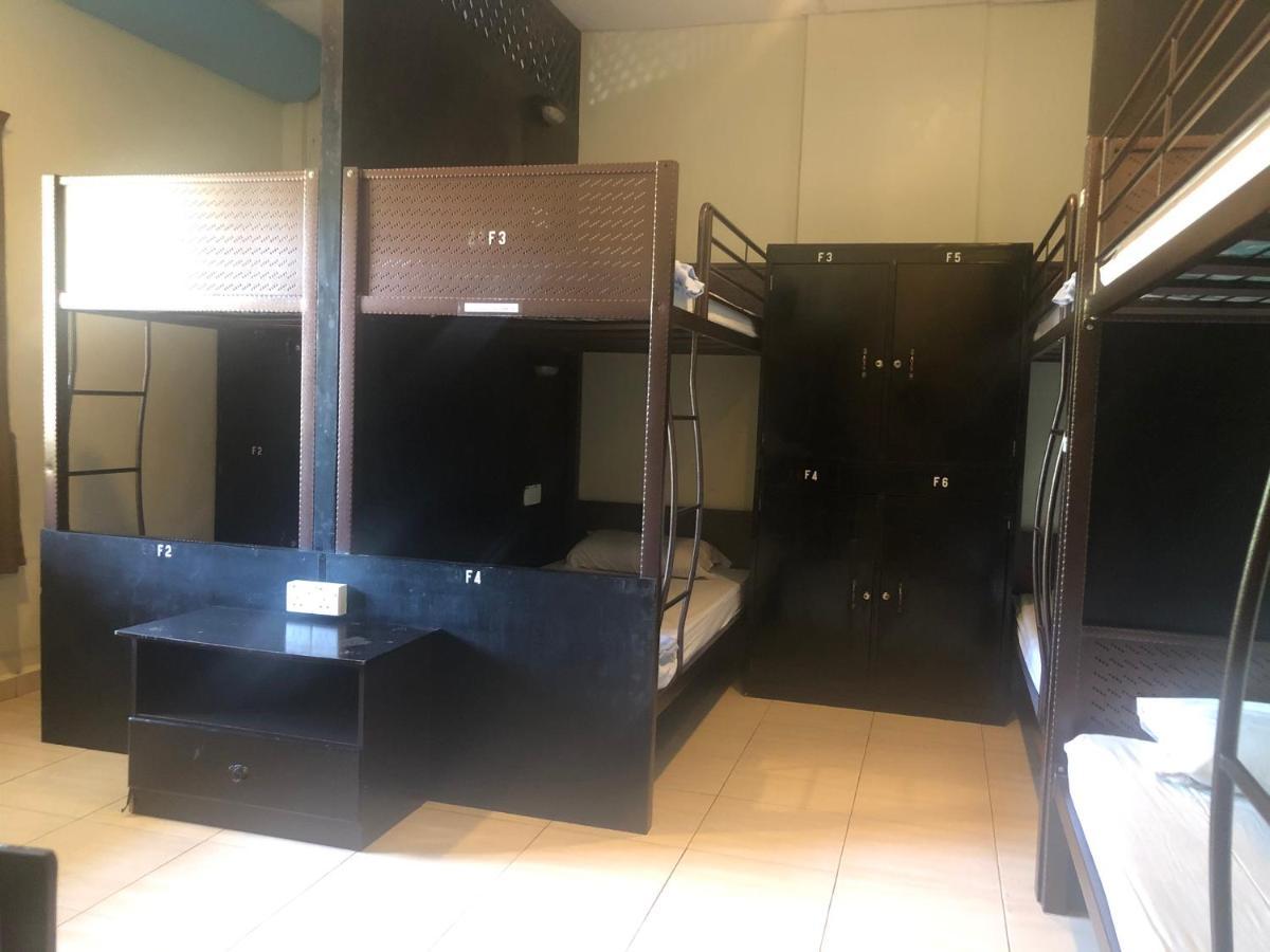 Hotel Alia Express Ferringhi Batu Feringgi Exterior foto