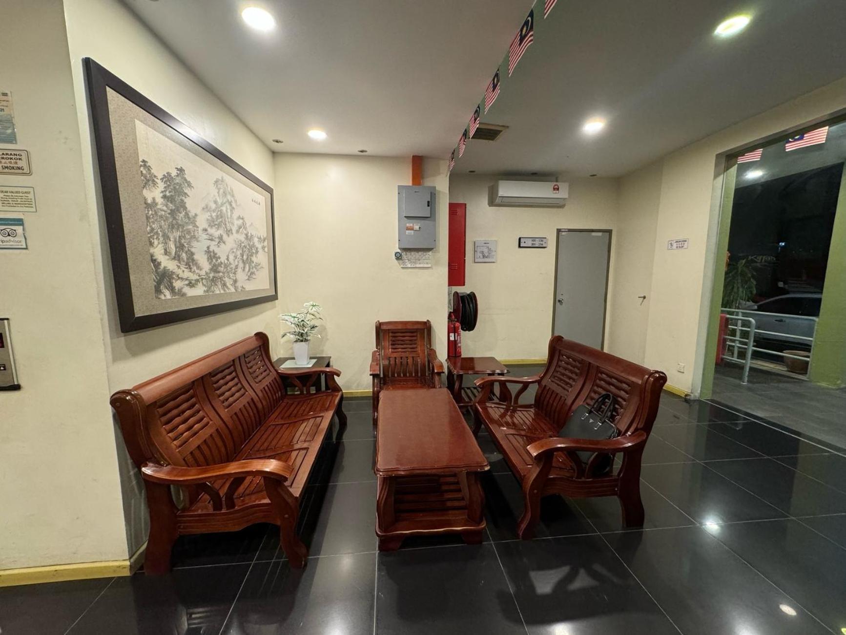 Hotel Alia Express Ferringhi Batu Feringgi Exterior foto