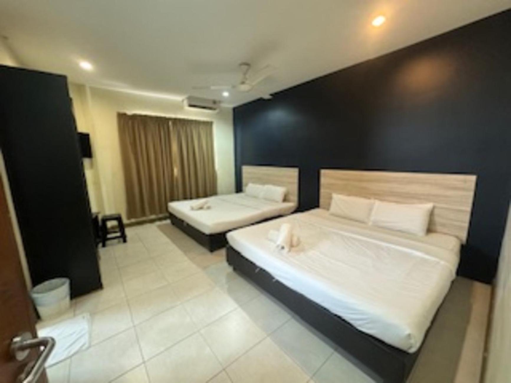 Hotel Alia Express Ferringhi Batu Feringgi Exterior foto
